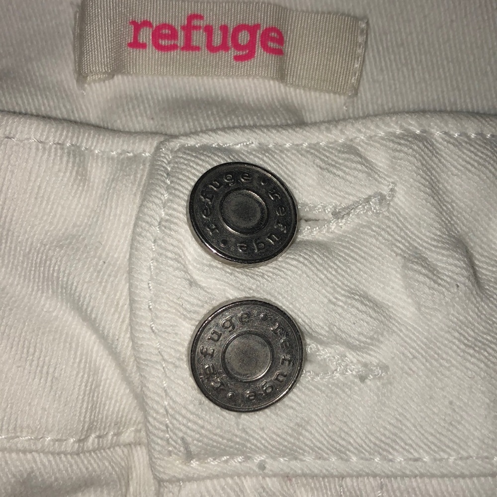 Shorts - Picture 4 of 4